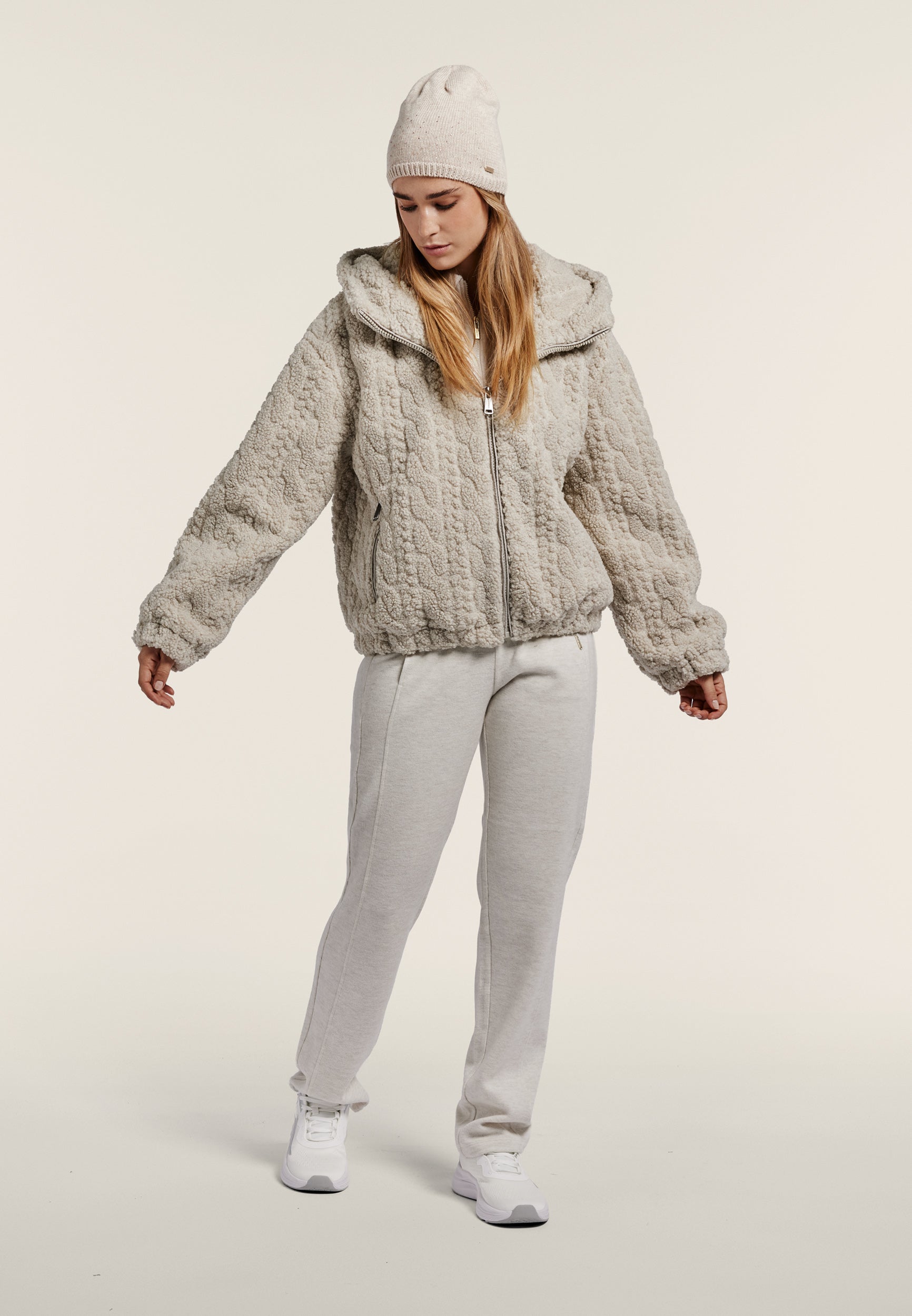 Hooded jacket in cable-knit sherpa fleece - Moonbeam